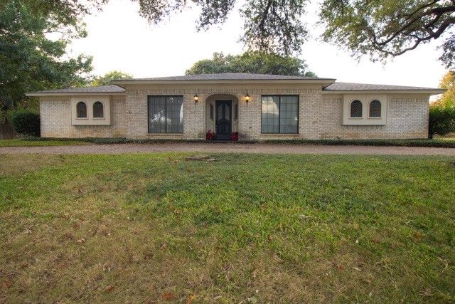 6108 Ed Coady Road, Edgecliff Village, TX 76134