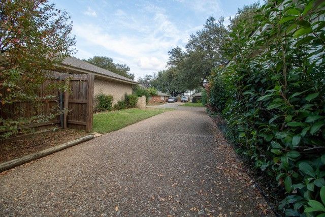 6108 Ed Coady Road, Edgecliff Village, TX 76134