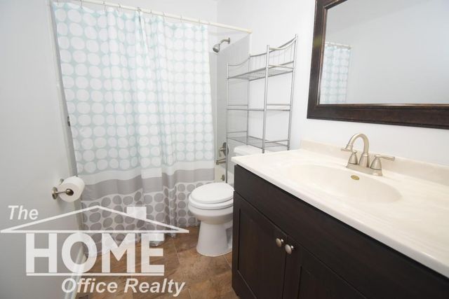 205 E Rolfe Street, Perry, MI 48872