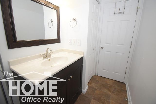 205 E Rolfe Street, Perry, MI 48872