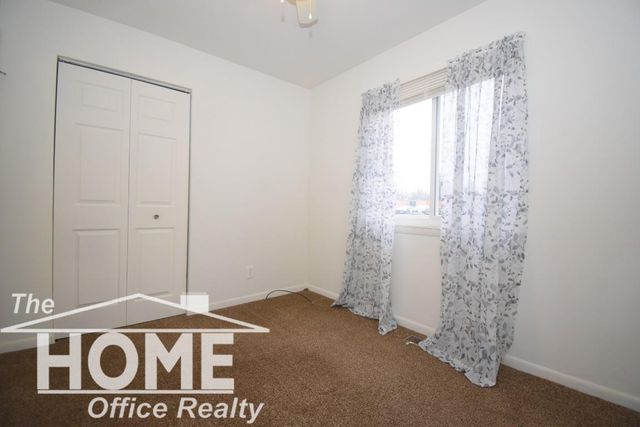 205 E Rolfe Street, Perry, MI 48872