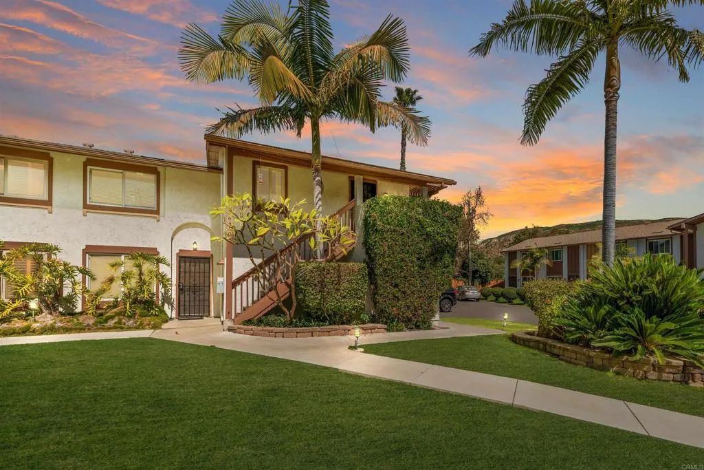 6410 Bell Bluff Avenue, San Diego, CA 92119