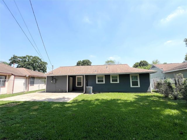 5946 Southmont Street, Houston, TX 77033
