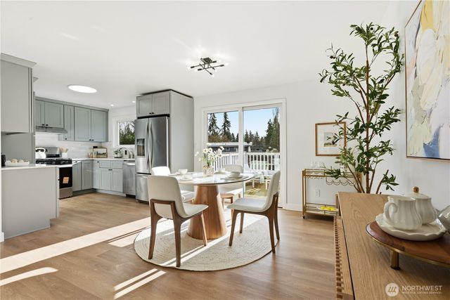 7475 NE 146th St, Kenmore, WA 98028