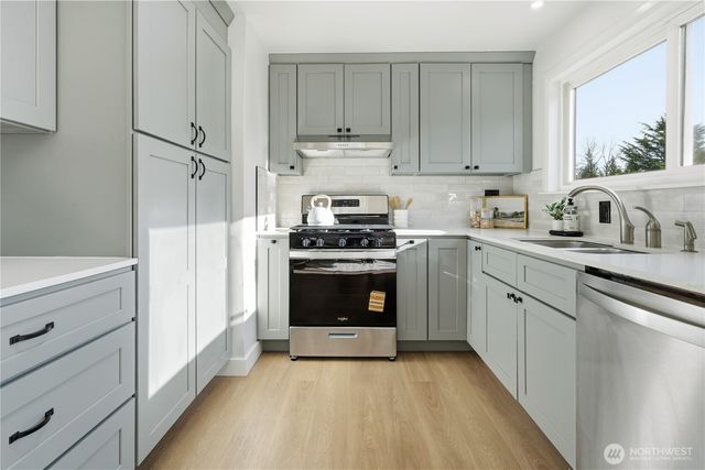 7475 NE 146th St, Kenmore, WA 98028