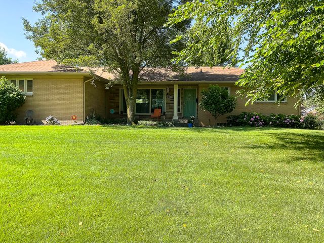 3880 N Big Spring Drive SW, Grandville, MI 49418