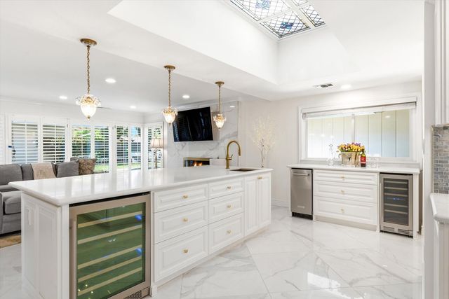 649 Morris Way, Sacramento, CA 95864
