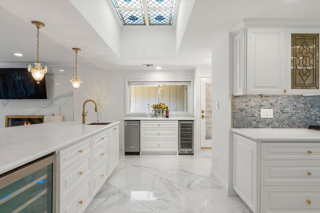 649 Morris Way, Sacramento, CA 95864
