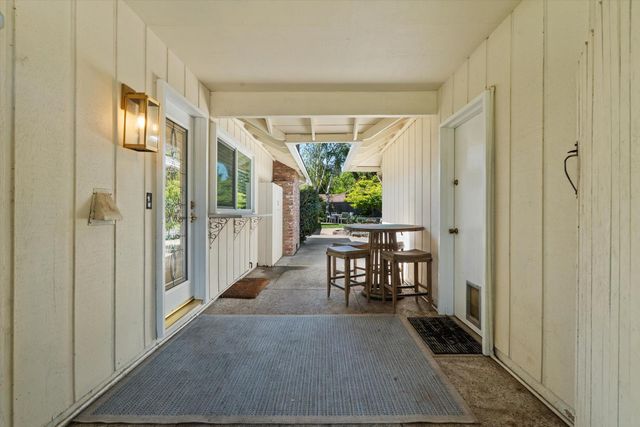 649 Morris Way, Sacramento, CA 95864