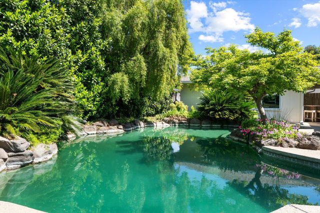 649 Morris Way, Sacramento, CA 95864