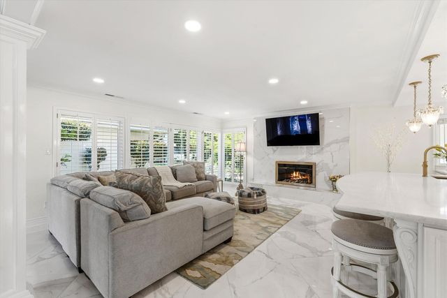 649 Morris Way, Sacramento, CA 95864