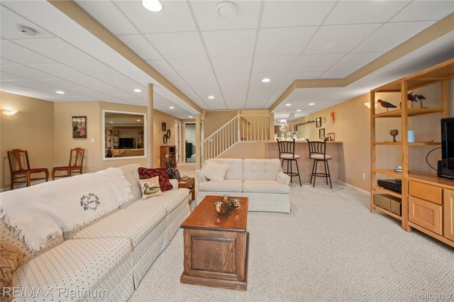 2336 Swans Cove 7, Fenton Charter Township, MI 48430