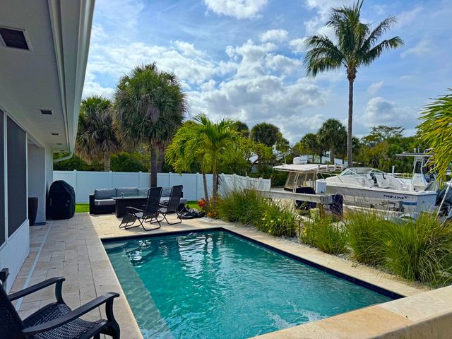 106 Periwinkle Drive, Hypoluxo, FL 33462