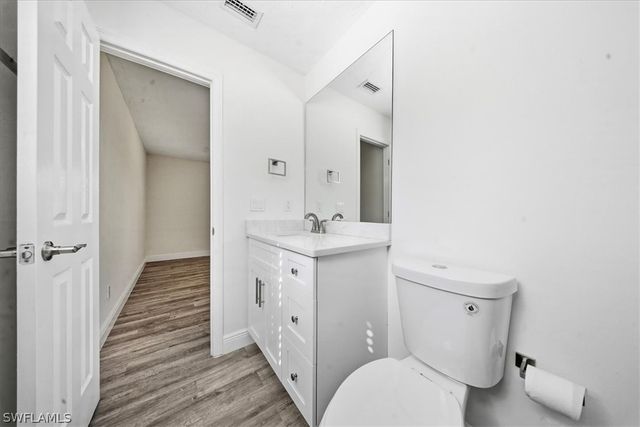 360 Desoto BLVD S, Naples, FL 34117