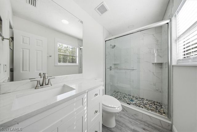 360 Desoto BLVD S, Naples, FL 34117