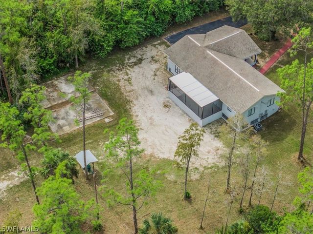 360 Desoto BLVD S, Naples, FL 34117