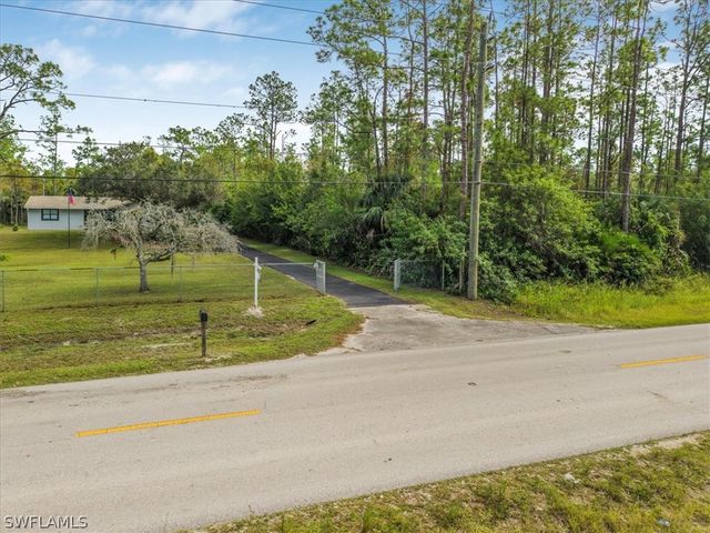 360 Desoto BLVD S, Naples, FL 34117