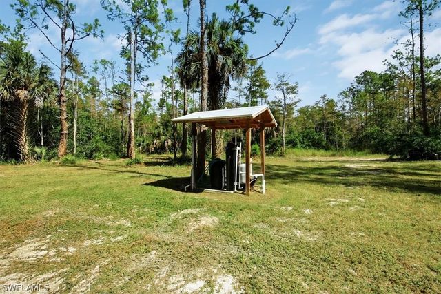 360 Desoto BLVD S, Naples, FL 34117