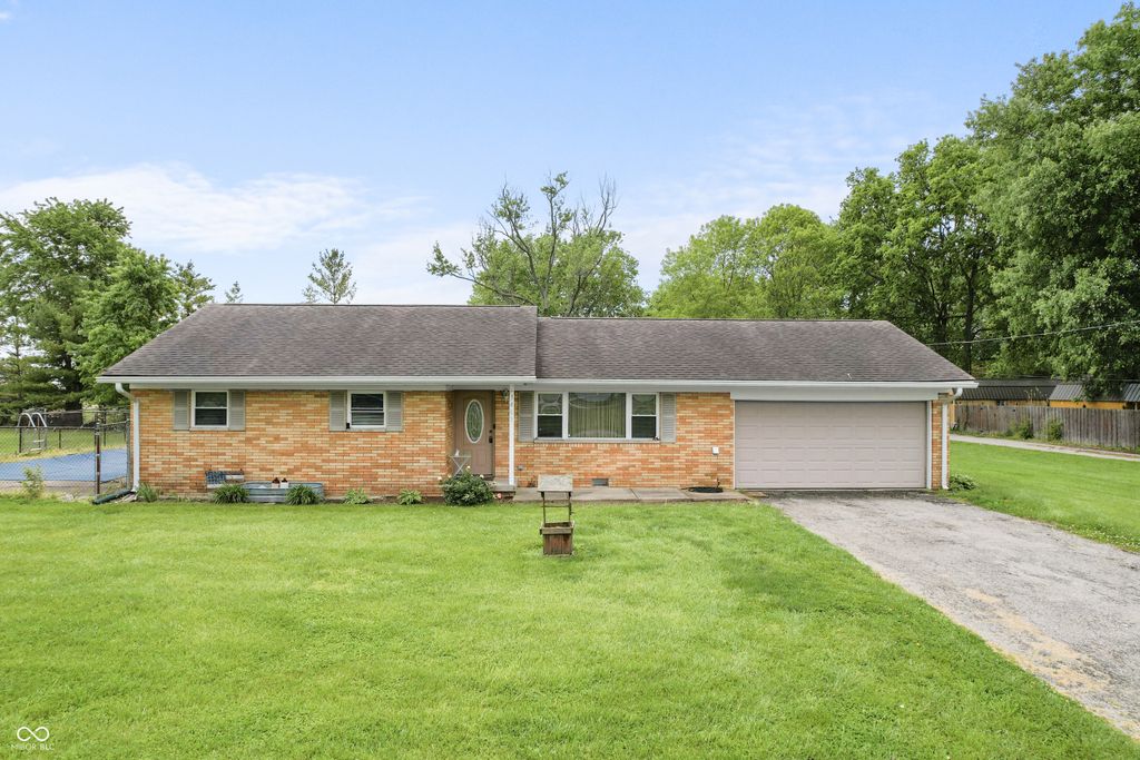 3465 W Smithland Freedom Street, Shelbyville, IN 46176