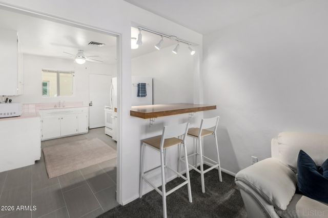 420 W EARLL Drive 1, Phoenix, AZ 85013