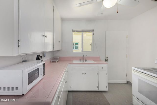 420 W EARLL Drive 1, Phoenix, AZ 85013