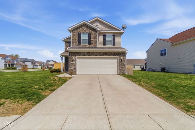 5760 White Pine Road, Whitestown, IN 46075