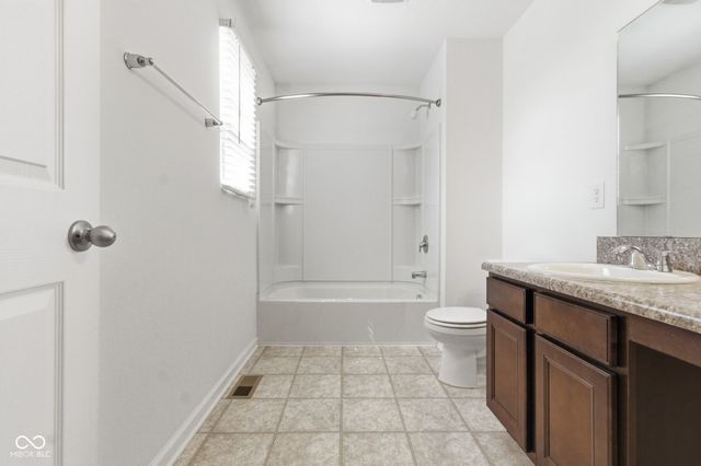 5760 White Pine Road, Whitestown, IN 46075