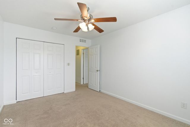 5760 White Pine Road, Whitestown, IN 46075