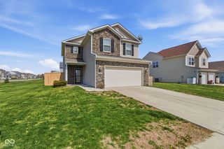 5760 White Pine Road, Whitestown, IN 46075