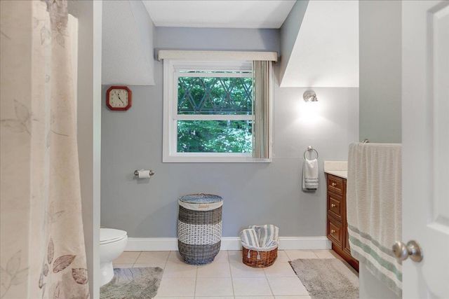 82 Button Road, St. Albans Town, VT 05478
