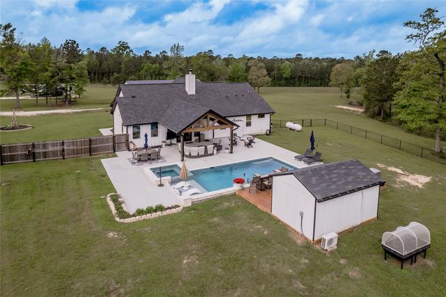 185 Dogwood Hill Trail, Groveton, TX 75845