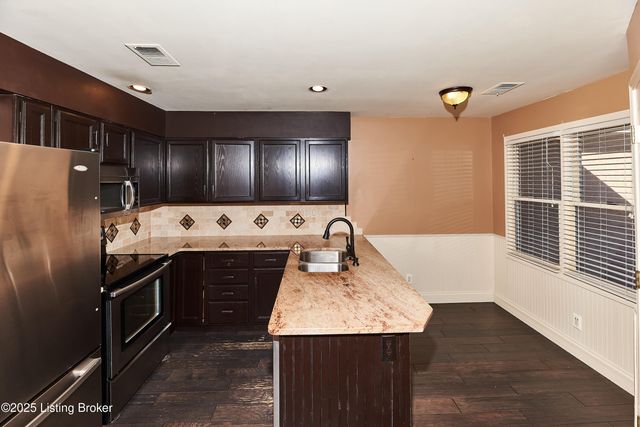 3624 Hurstbourne Ridge Blvd, Louisville, KY 40299