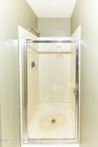 3624 Hurstbourne Ridge Blvd, Louisville, KY 40299