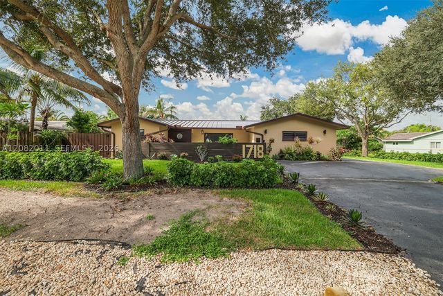 1718 NE 58th St, Fort Lauderdale, FL 33334