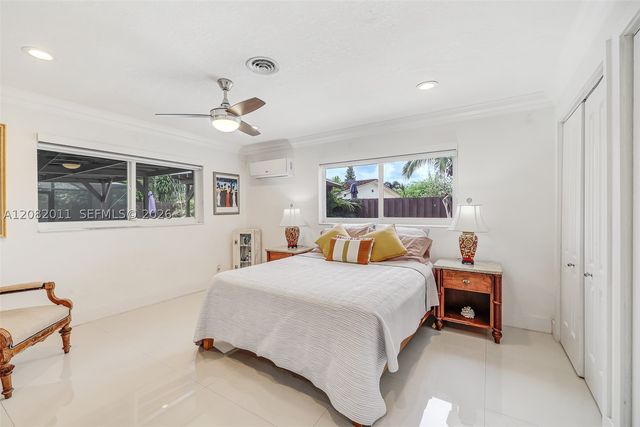1718 NE 58th St, Fort Lauderdale, FL 33334