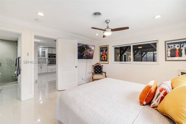 1718 NE 58th St, Fort Lauderdale, FL 33334
