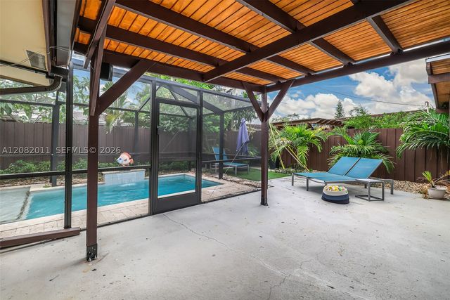 1718 NE 58th St, Fort Lauderdale, FL 33334