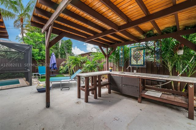 1718 NE 58th St, Fort Lauderdale, FL 33334