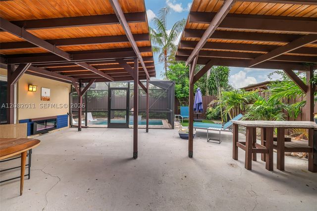 1718 NE 58th St, Fort Lauderdale, FL 33334