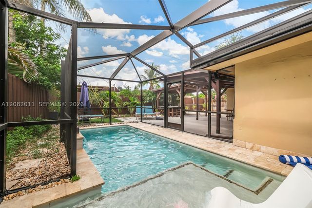 1718 NE 58th St, Fort Lauderdale, FL 33334