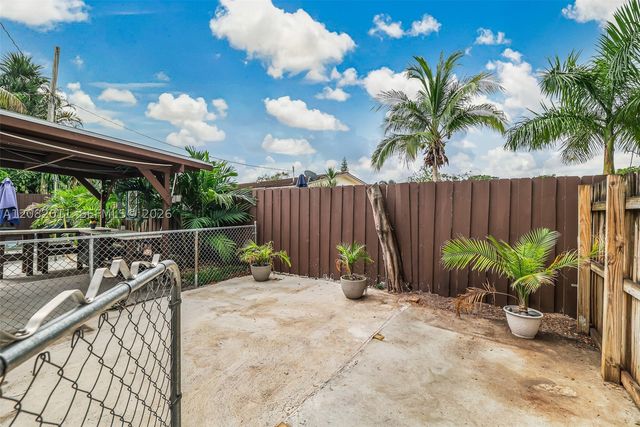 1718 NE 58th St, Fort Lauderdale, FL 33334