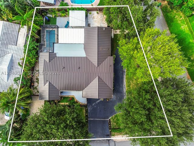 1718 NE 58th St, Fort Lauderdale, FL 33334