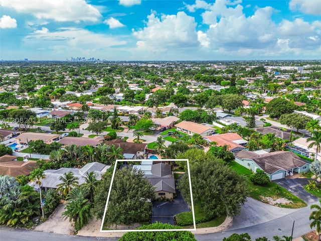 1718 NE 58th St, Fort Lauderdale, FL 33334