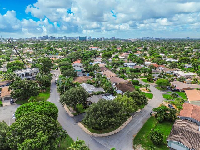 1718 NE 58th St, Fort Lauderdale, FL 33334
