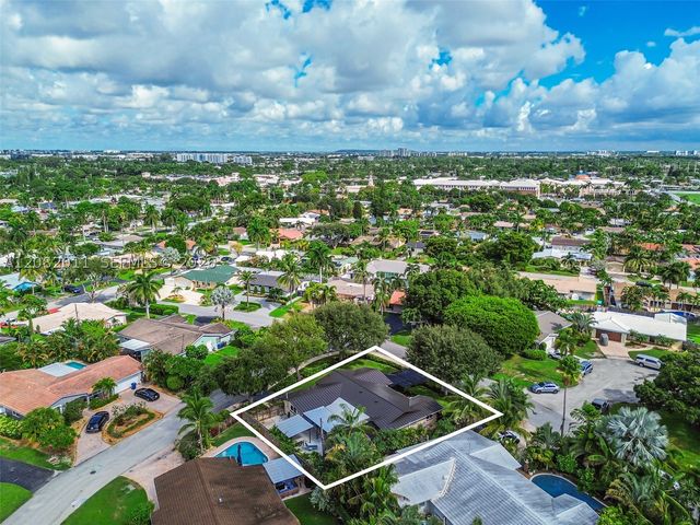 1718 NE 58th St, Fort Lauderdale, FL 33334
