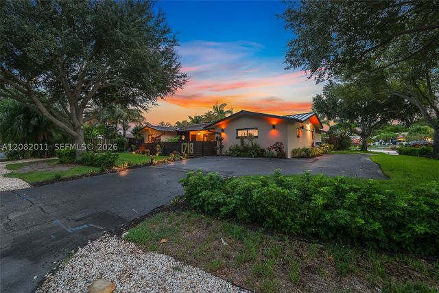 1718 NE 58th St, Fort Lauderdale, FL 33334