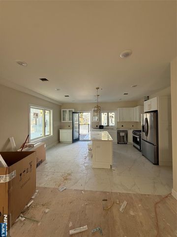 45 Lincoln Avenue, Cliffside Park, NJ 07010