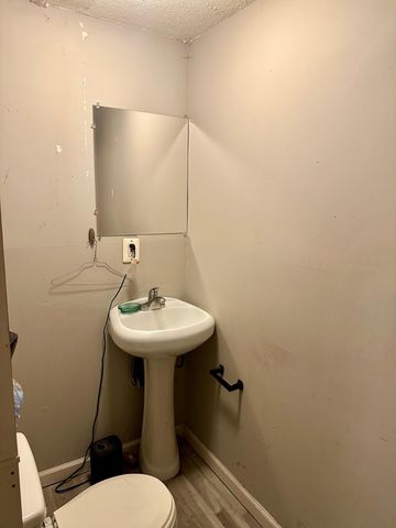 919 W Front Street, Albert Lea, MN 56007