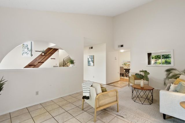 2033 Manet Pl, Davis, CA 95618