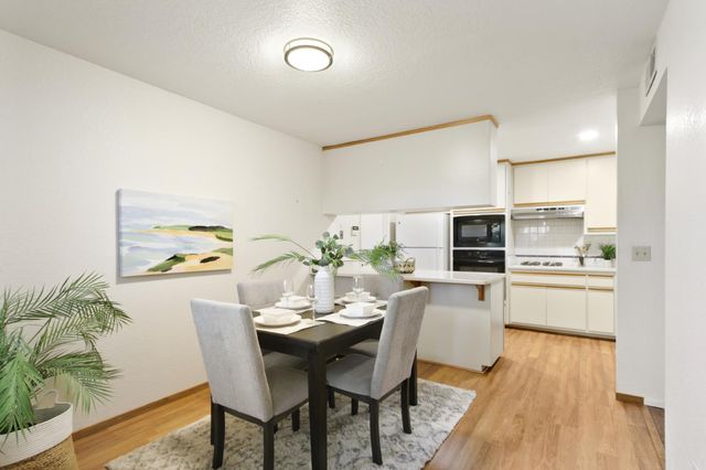 2033 Manet Pl, Davis, CA 95618